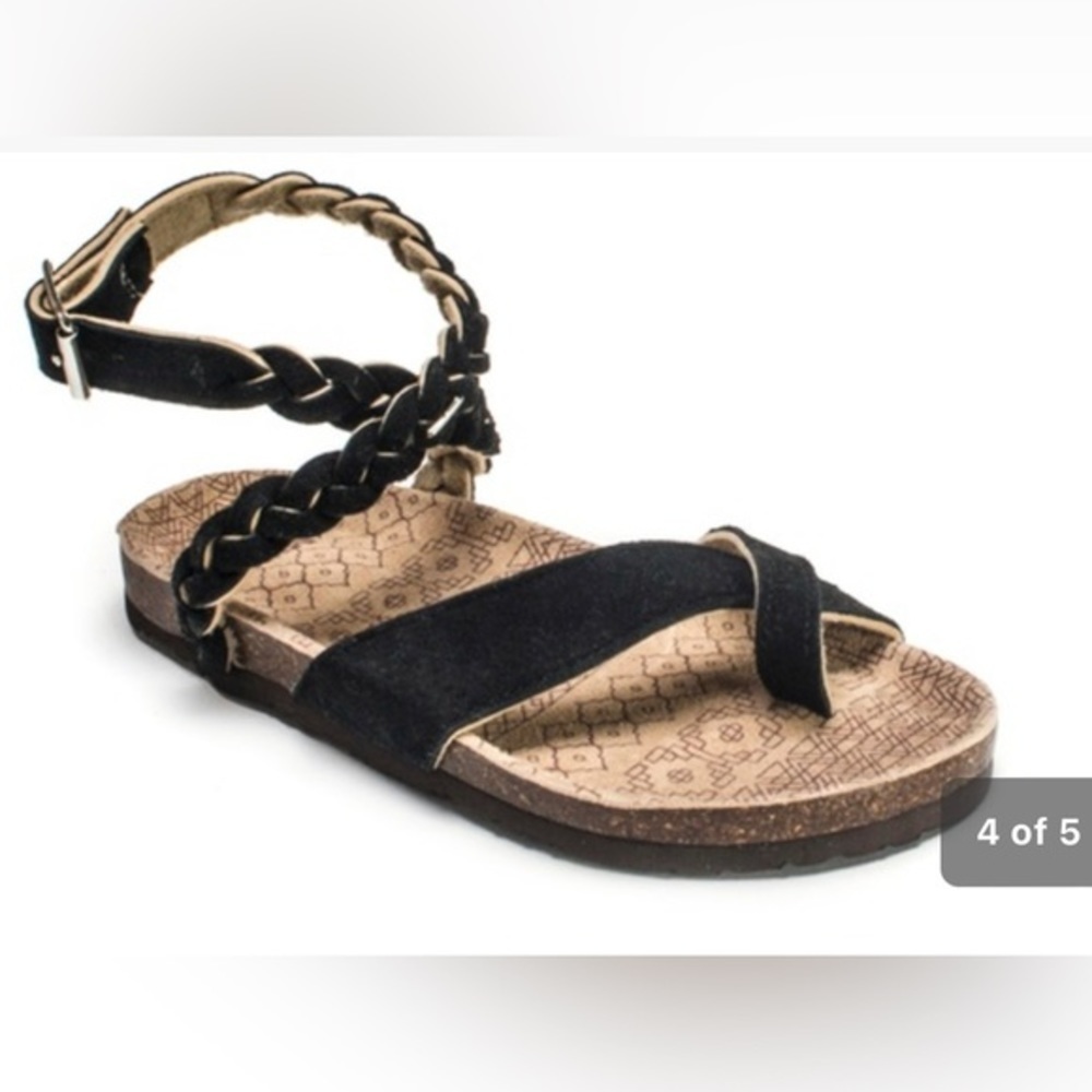 Muk Luks Women's Zara Footbed Sandals Size 8 SEE DESCRIPTION!